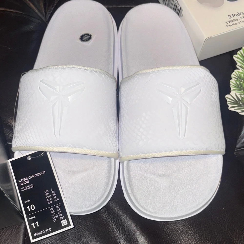 Nike White Holiday Wreath Slippers